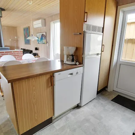 펜션 Svanhild - 1-2km From The Sea By Interhome