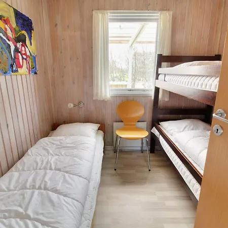 펜션 Svanhild - 1-2km From The Sea By Interhome *