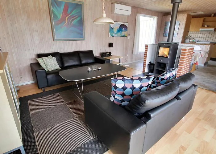 Svanhild - 1-2km From The Sea By Interhome *