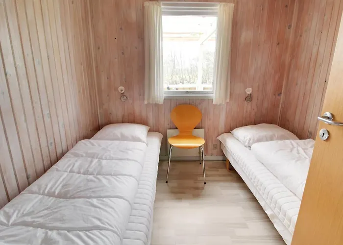 Semesterbostad Svanhild - 1-2km From The Sea By Interhome *