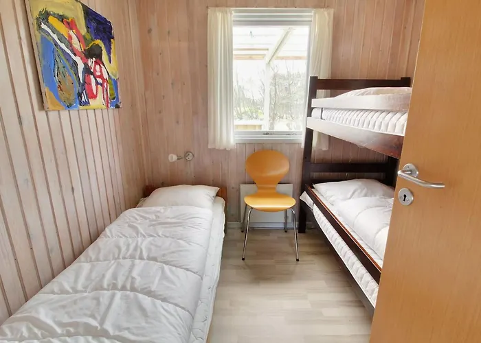 Holiday home Svanhild - 1-2km From The Sea By Interhome *